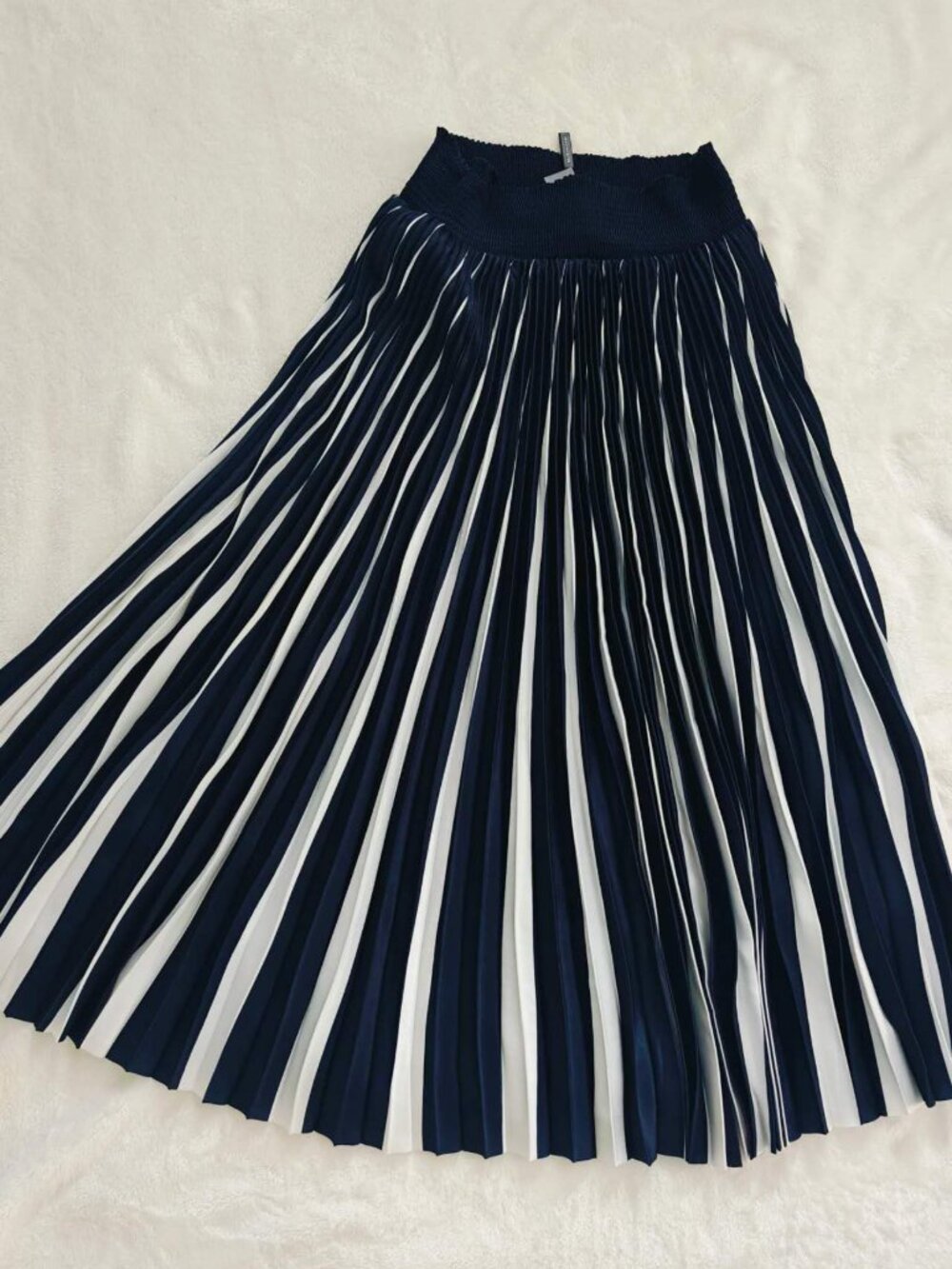 NWT ELIE TAHARI Pleated Midi Skirt Contrast - Picture 3 of 5